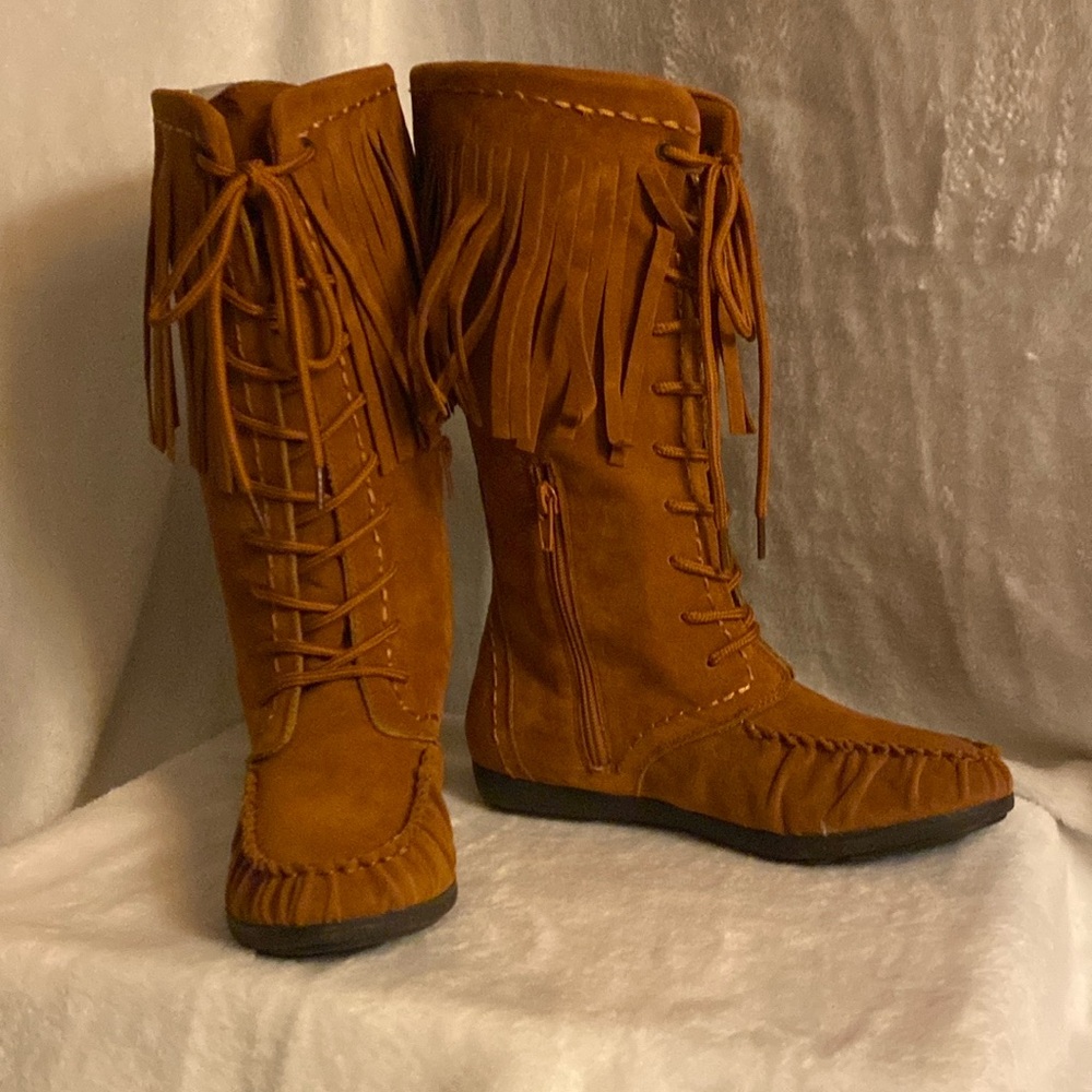 Rampage Moccasin Fringe Boots